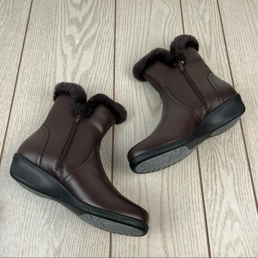 Propét Women's Waylynn Faux Fur Mid-Height Boots 10M Brown Leather $100